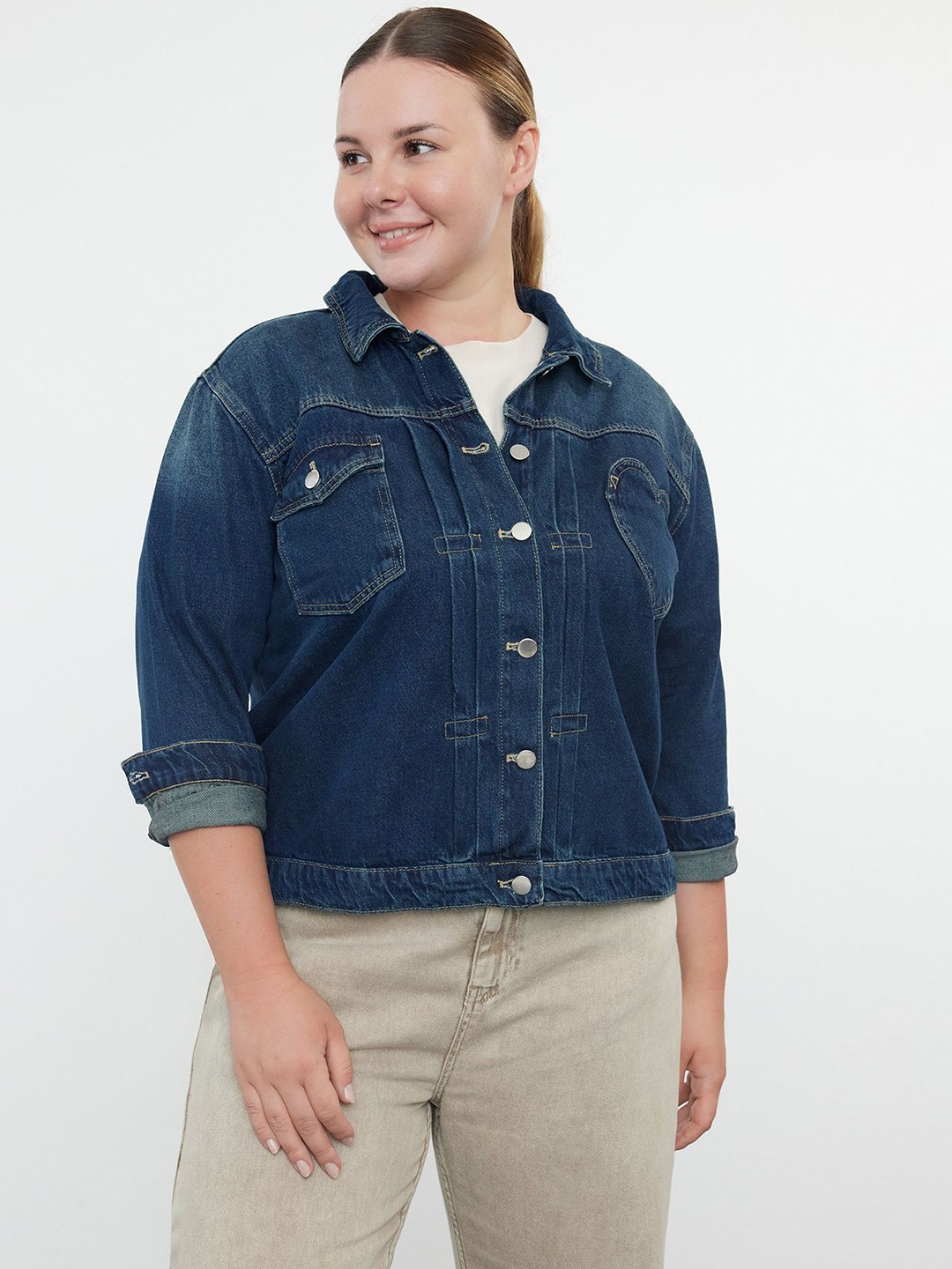 

Trendyol Women Crop Denim Jacket with Embroidered, Na