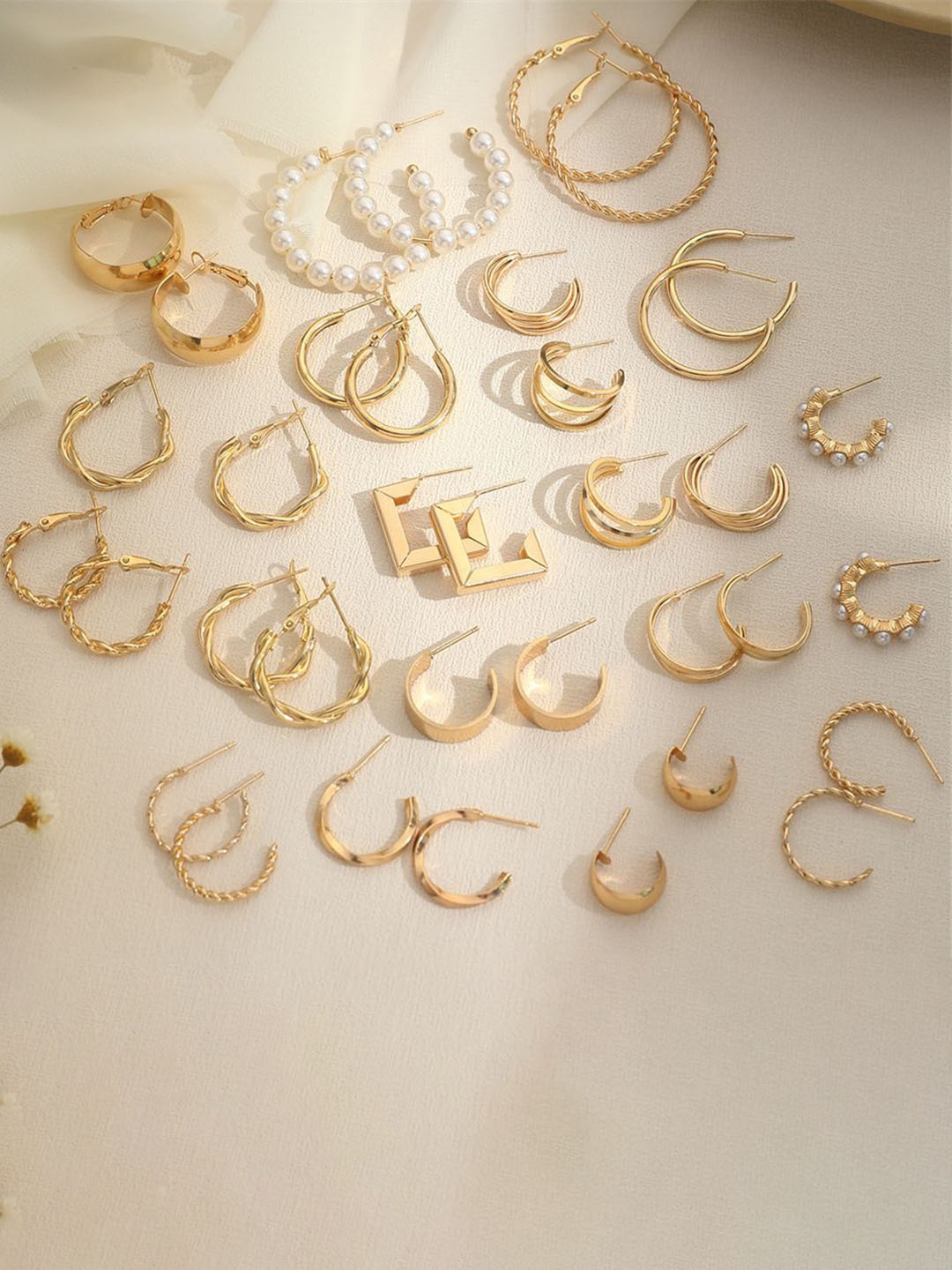 

Jewels Galaxy Contemporary Half Hoop Earrings, Gold