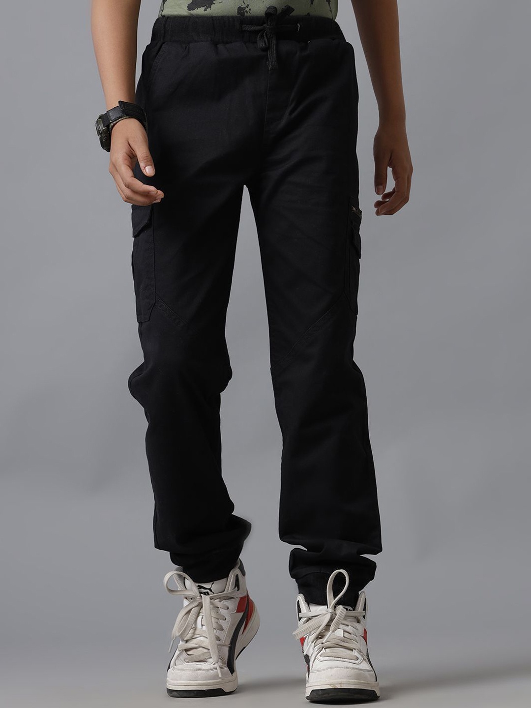 

UNDER FOURTEEN ONLY Boys Trousers, Black