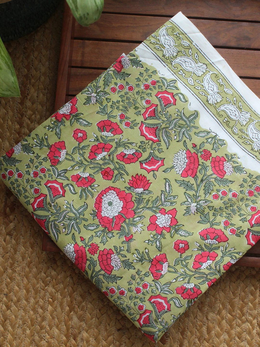 

Weaves of Tradition Printed Pure Cotton Unstitched Dress Material, Green
