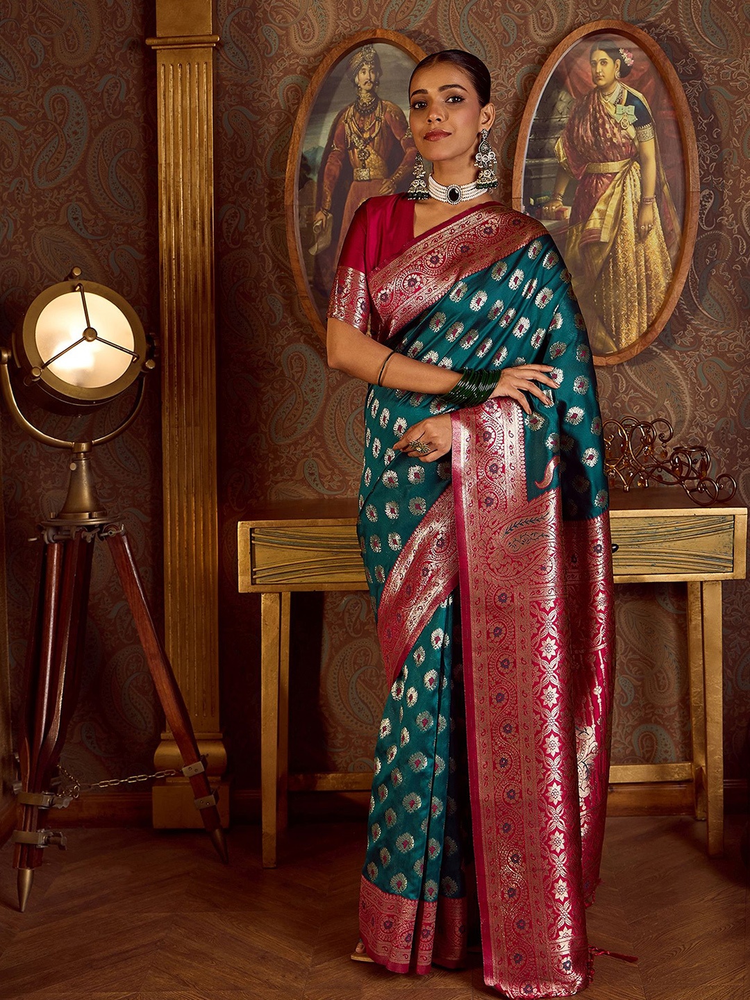 

Sangria Floral Zari Woven Design Banarasi Saree With Blouse Piece, Teal