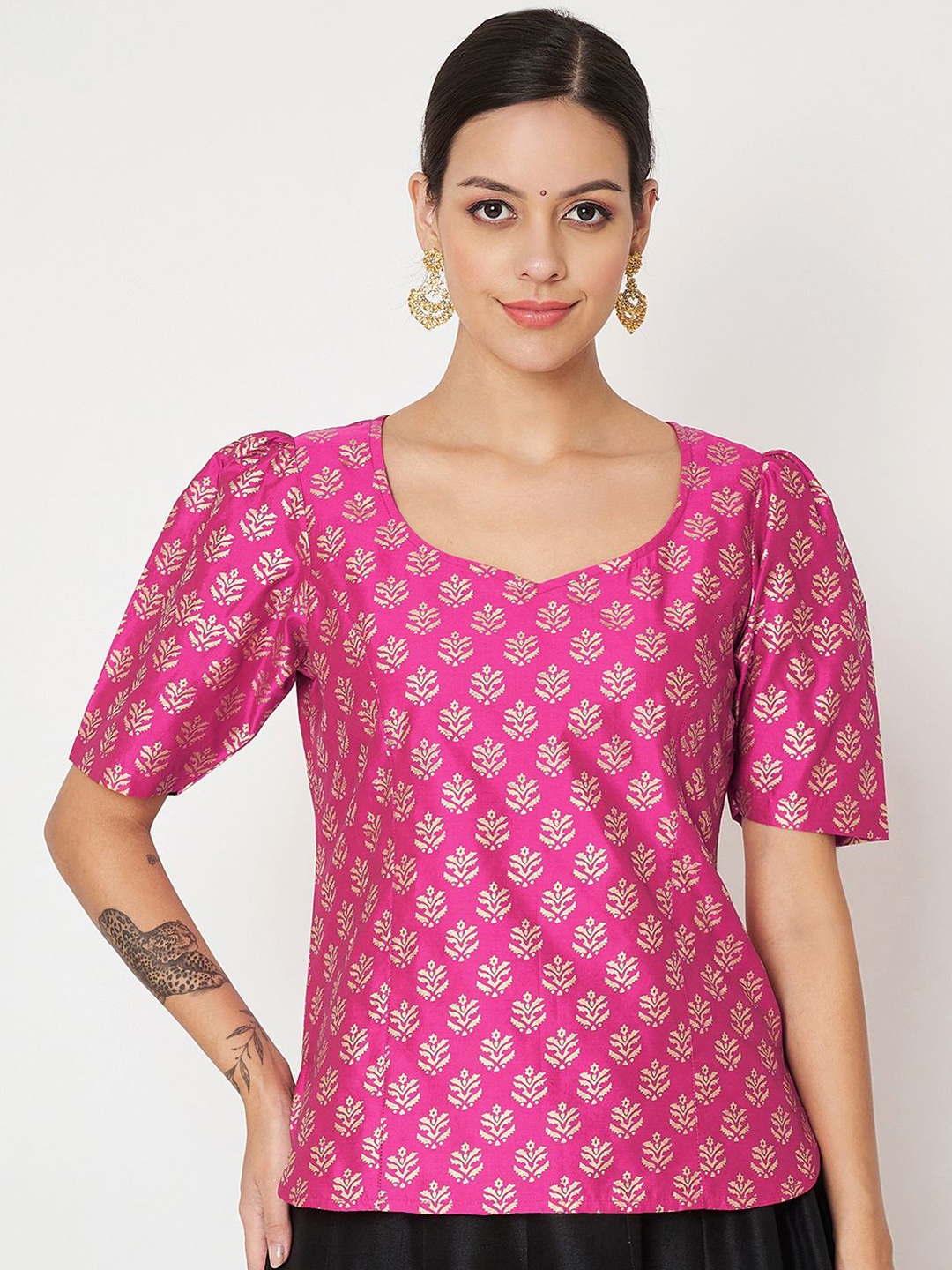 

studio rasa Women Floral Printed Round Neck Silk Blend Top, Pink