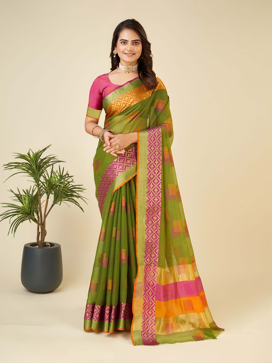 

Kriyansh Woven Design Zari Banarasi Saree, Green