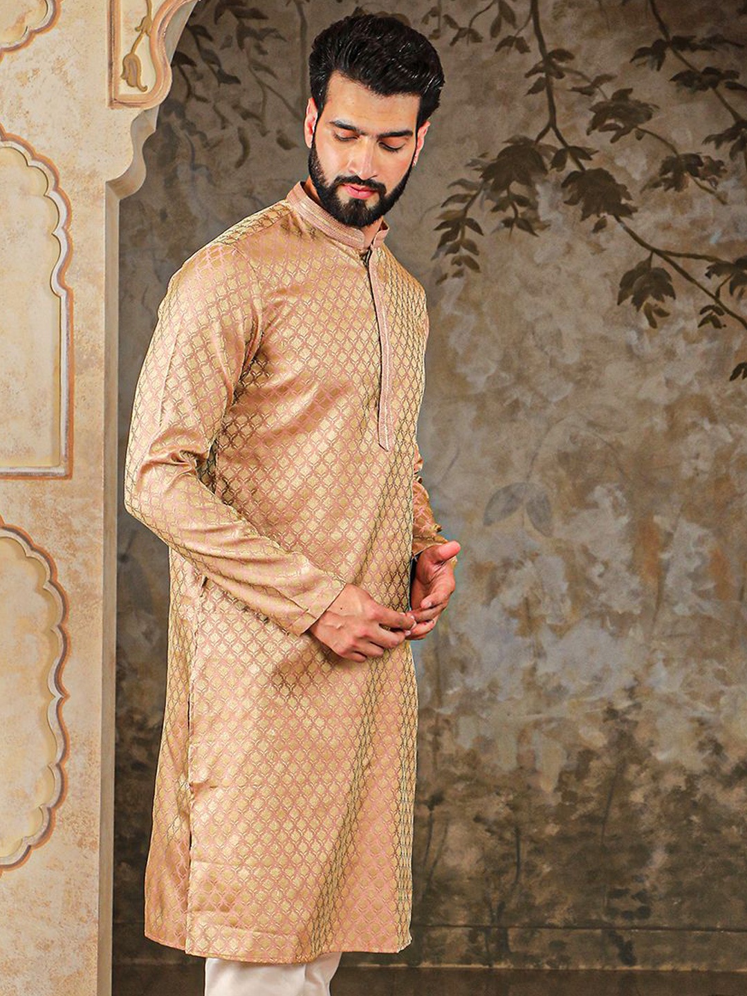 

HOUSE OF DEYANN Men Jacquard Kurta, Pink