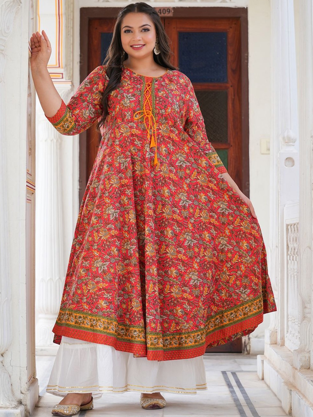 

YASH GALLERY Women Floral Printed Mirror Work Anarkali Kurta, Red