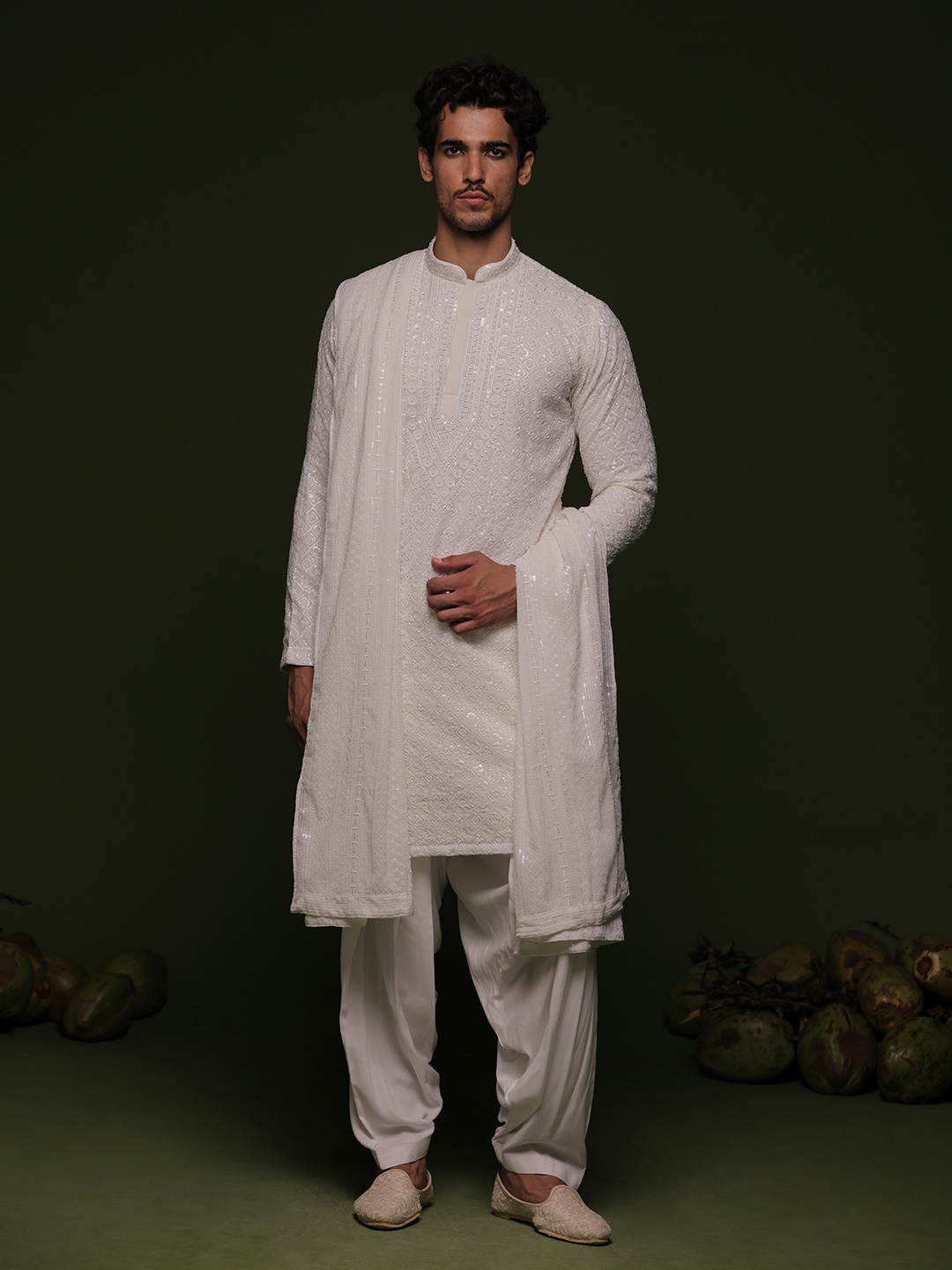 

KALPRAAG Ethnic Motifs Embroidered Mandarin Collar Straight Kurta with Patiala & Dupatta, White