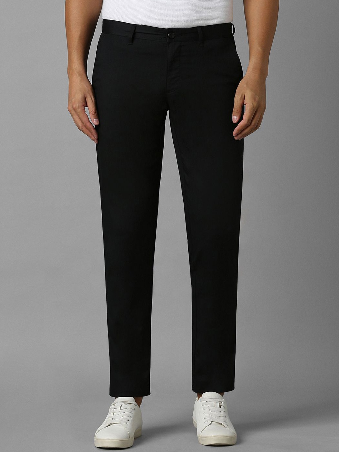 

Louis Philippe Sport Men Solid Cotton Slim Fit Trousers, Black