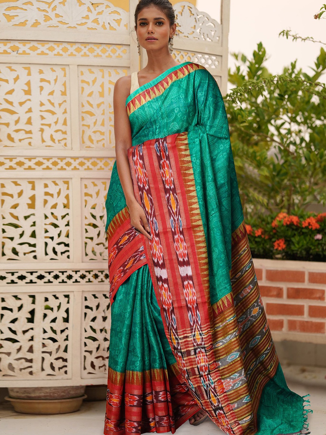 

Unnati Silks Ethnic Motifs Pure Silk Handloom Tussar Saree, Green