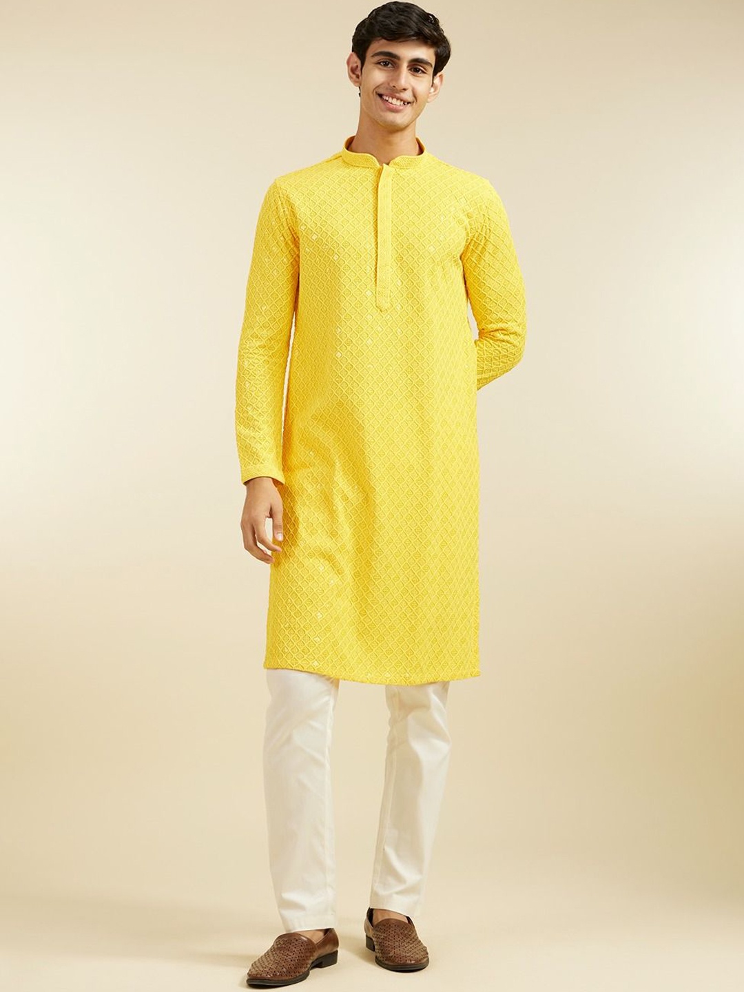 

Diwas by Manyavar Geometric Chikankari Embroidered & Sequinned Mandarin Collar Kurta, Yellow