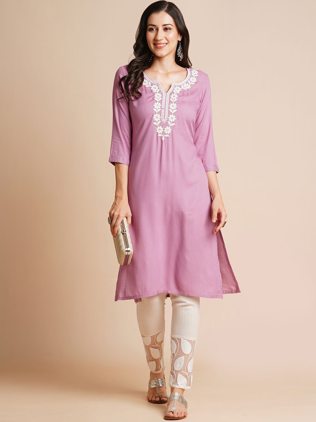 

RATAN Women Embroidered Chikankari Kurta, Lavender