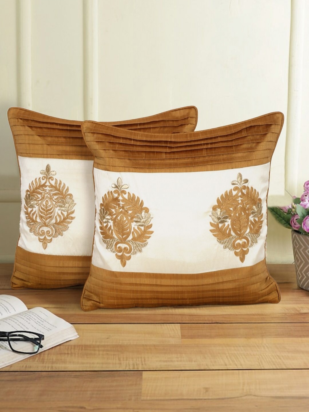 

eyda White & Brown Set of 2 Ethnic Motifs Square Cushion Covers