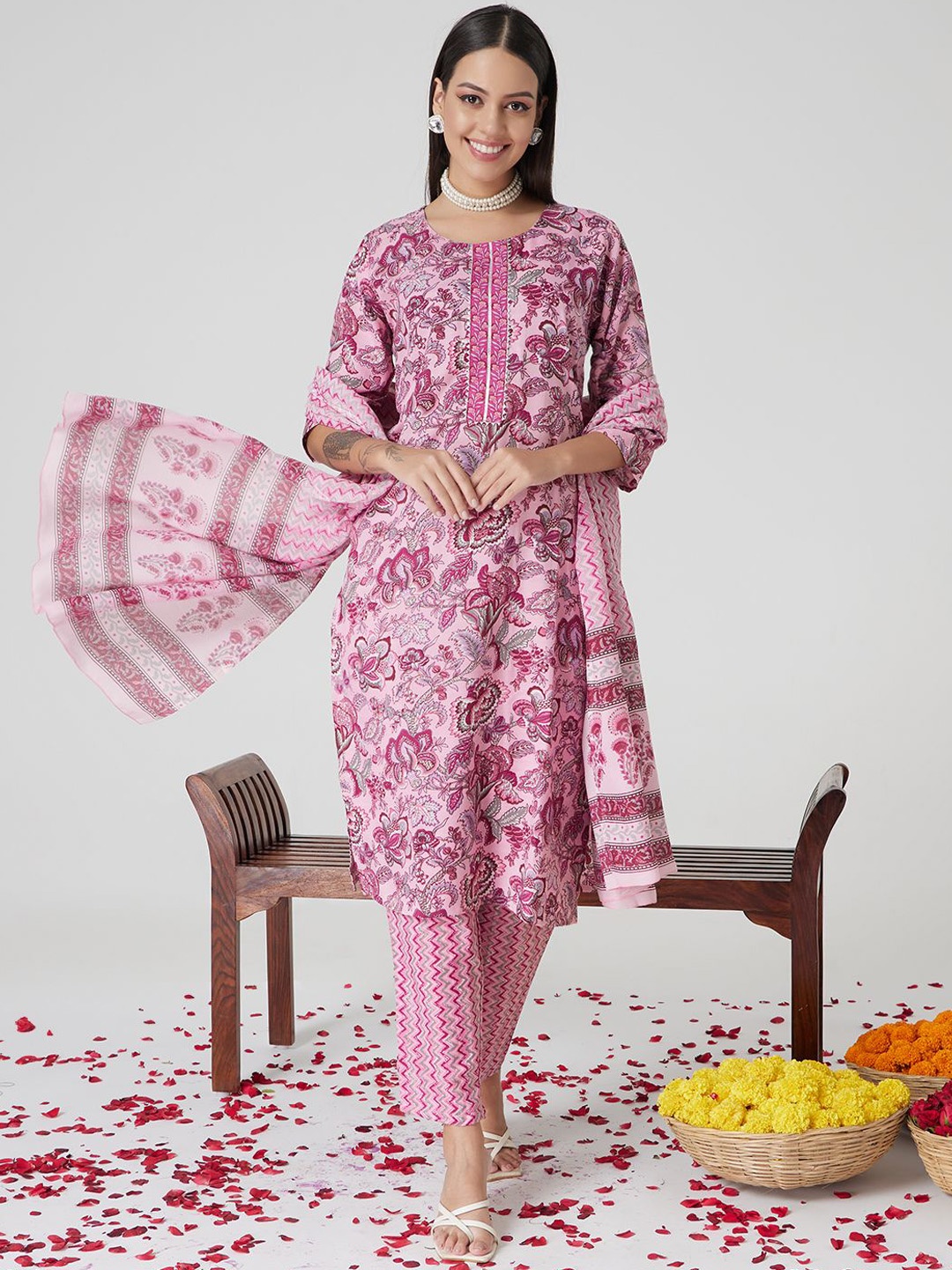 

VESH Women Floral Printed Regular Kurta with Trousers & With Dupatta, Lavender