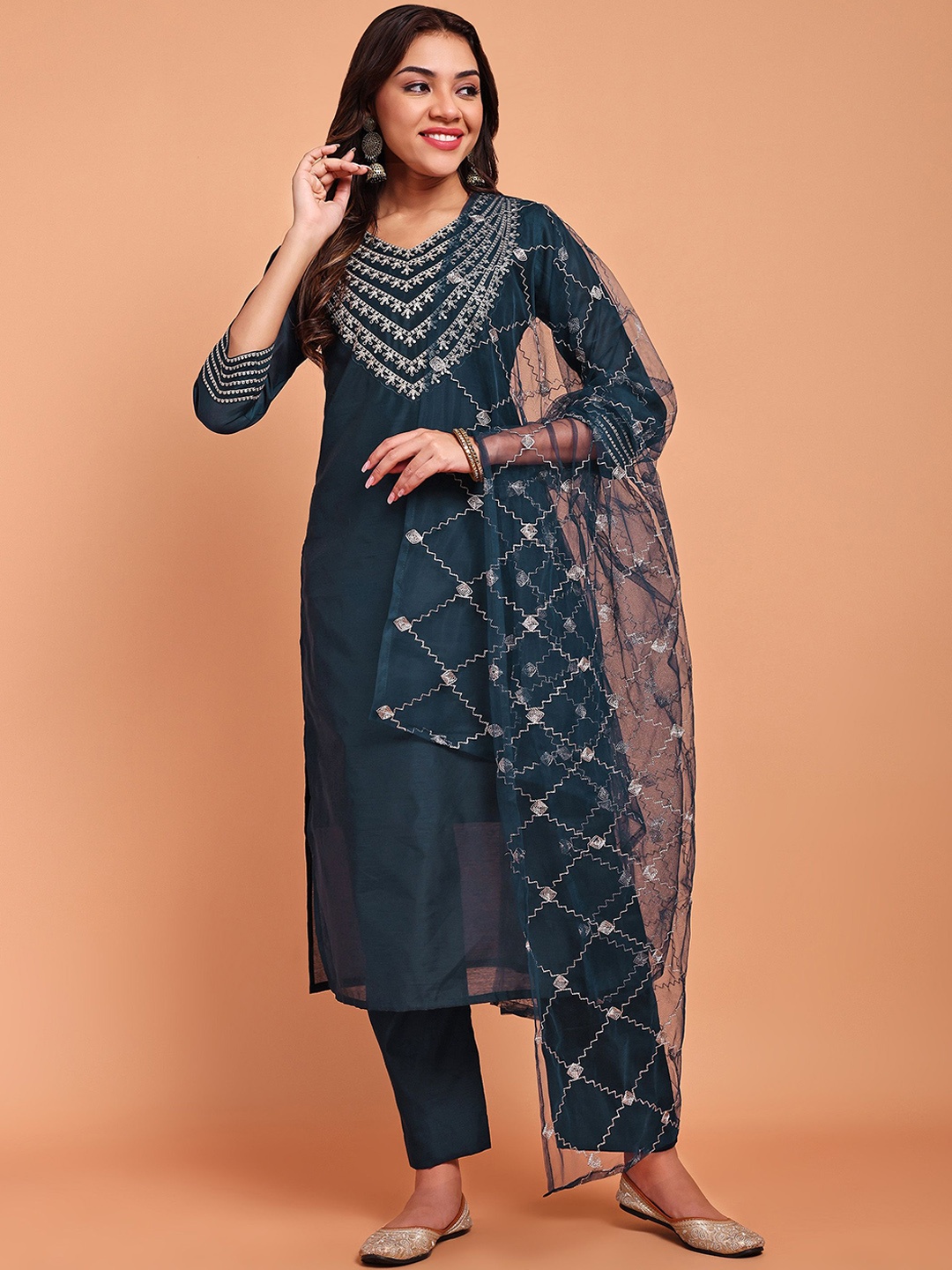 

DISHWA FASHION Yoke Design Sequinned Chanderi Silk Kurta with Trousers & Dupatta, Teal