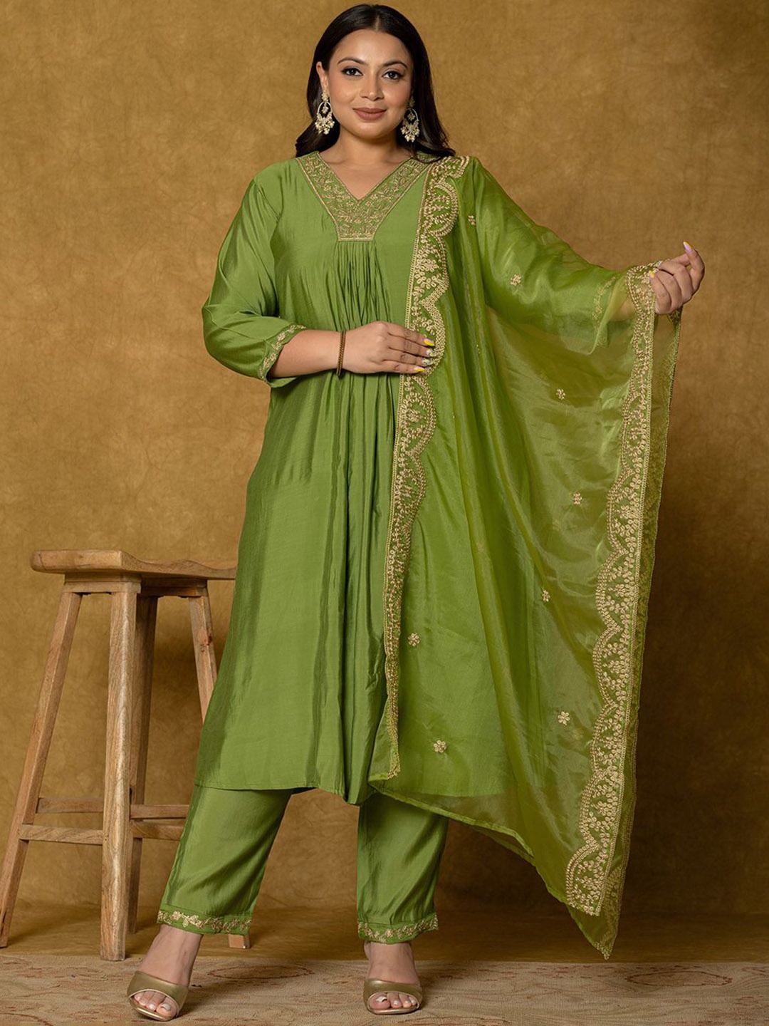 

Yufta Plus Size Floral Yoke Design Thread Work A-Line Kurta With Trousers & Dupatta, Green