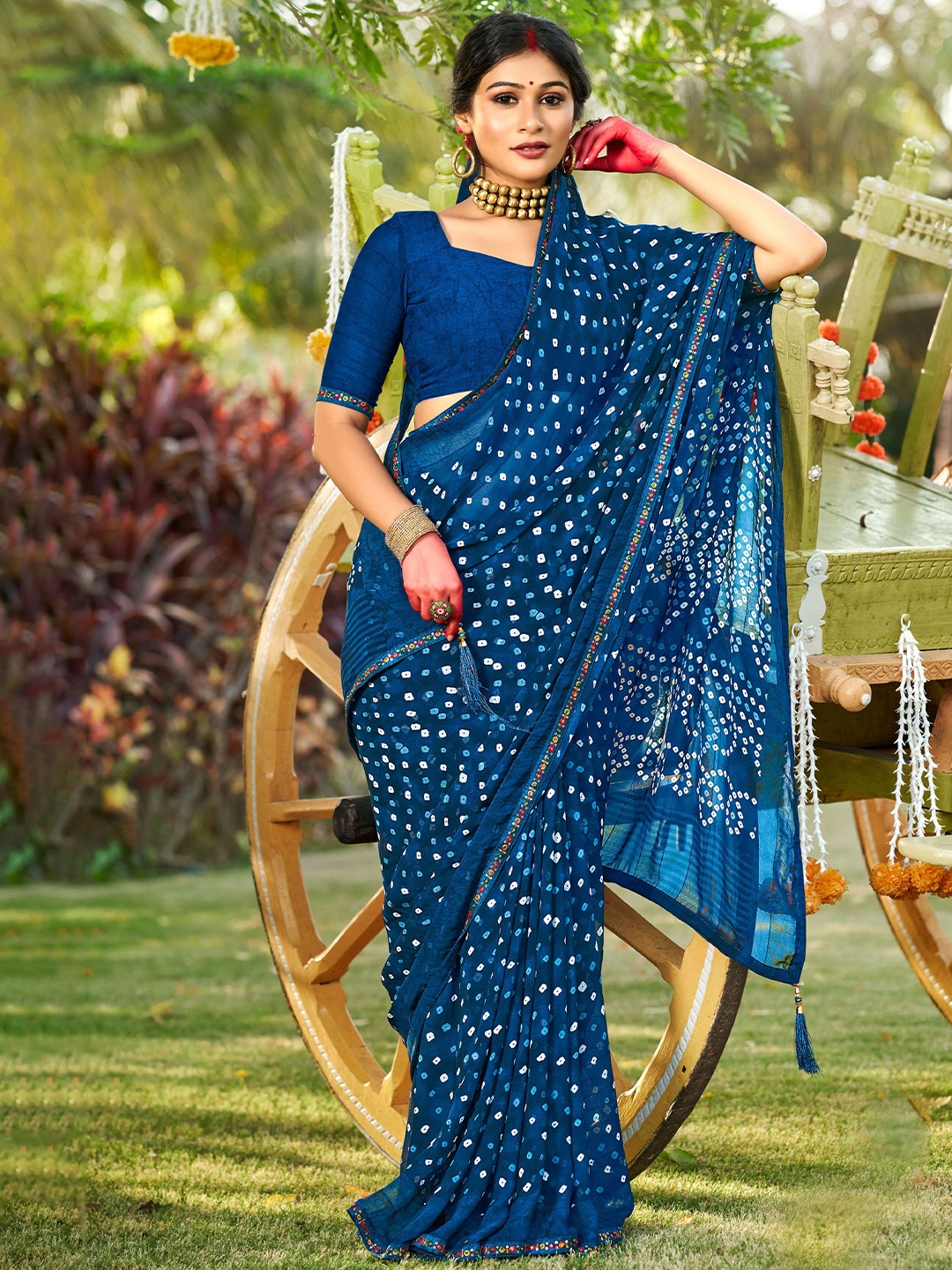 

VIRICA Bandhani Mirror Work Silk Blend Saree, Blue