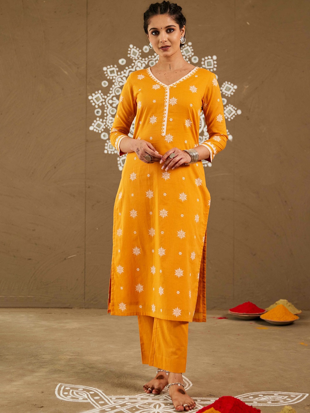 

PINK CACTII Women Floral Checked Kurta, Yellow