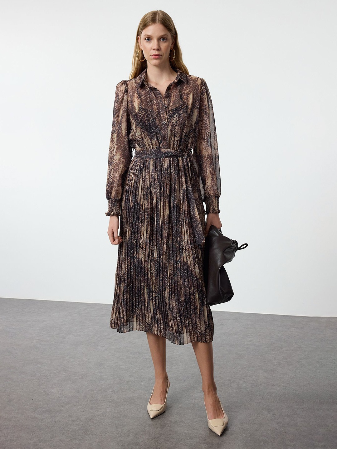 

Trendyol Animal Print Fit & Flare Midi Dress, Na