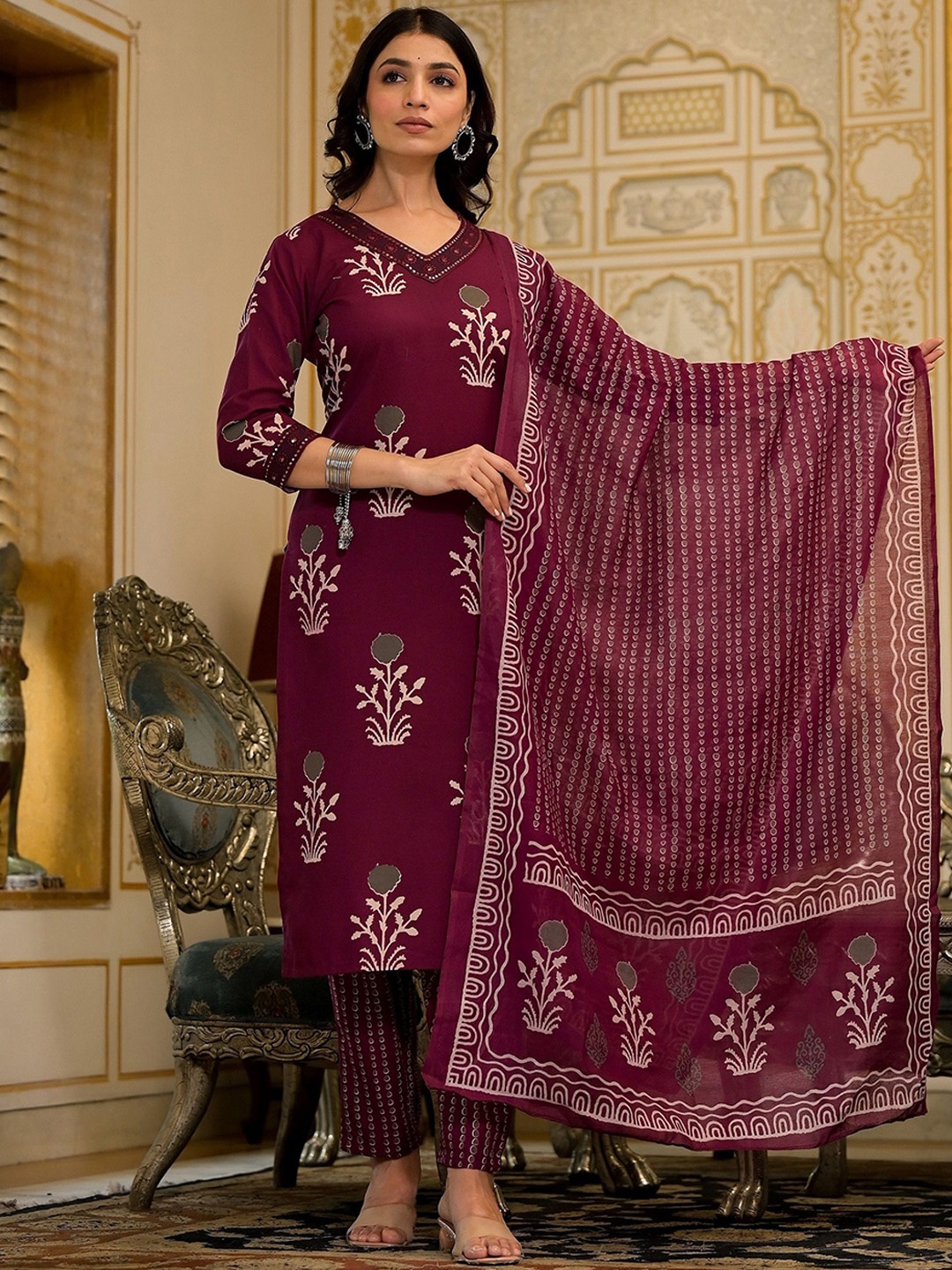 

KLOSIA Floral Printed Sequinned Straight Kurta With Trousers & Dupatta, Maroon