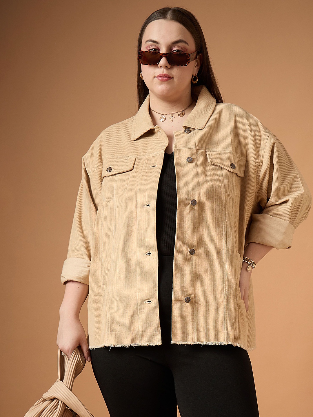 

SASSAFRAS Curve Women Comfort Opaque Casual Shacket, Beige