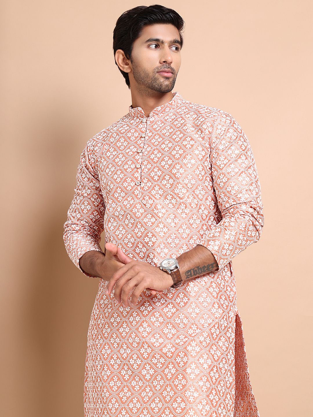 

Anouk Men Ethnic Motifs Embroidered Regular Chikankari Kurta with Pyjamas, Peach
