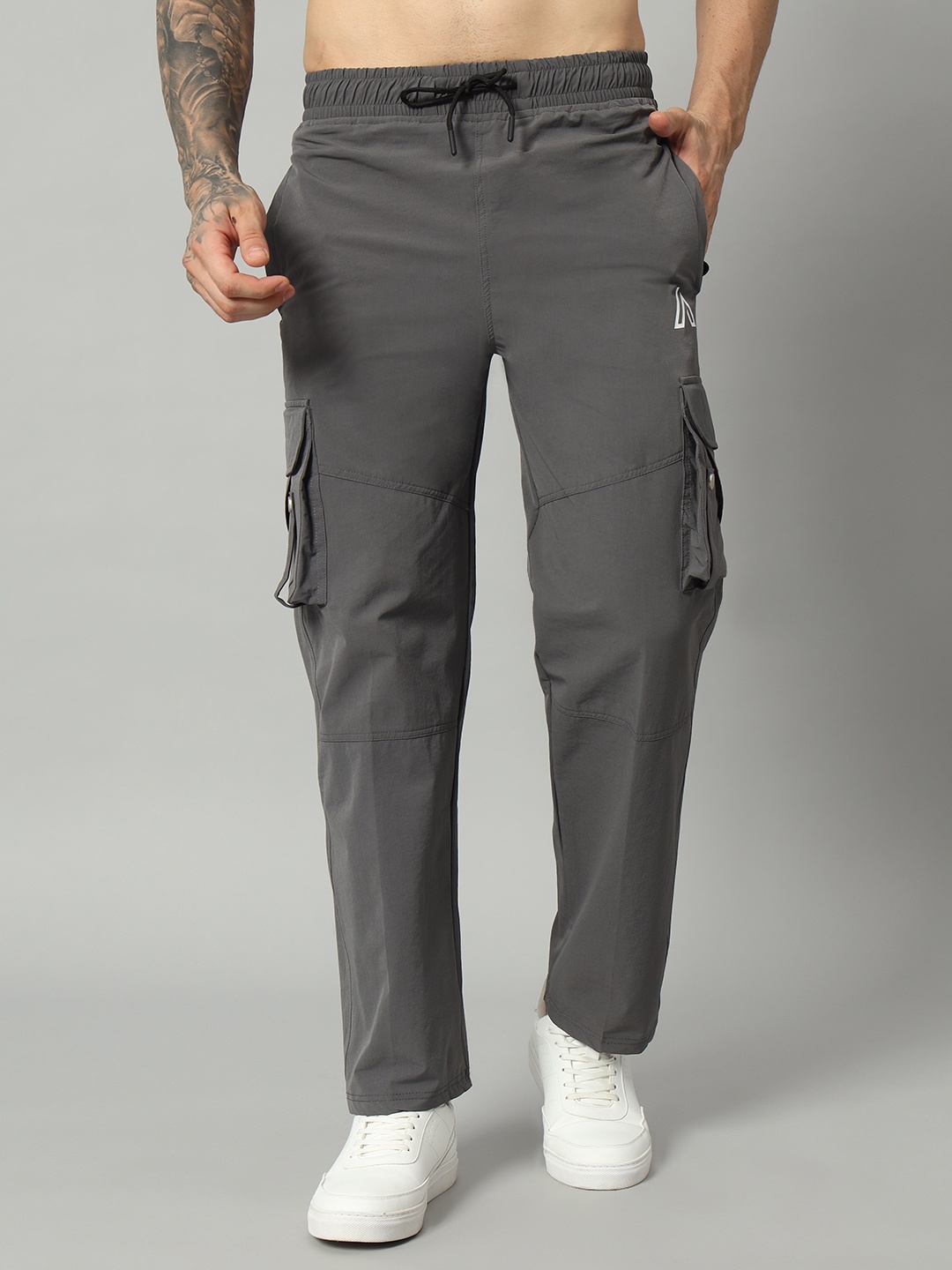 

AECK Men Straight-Fit Track Pants, Grey