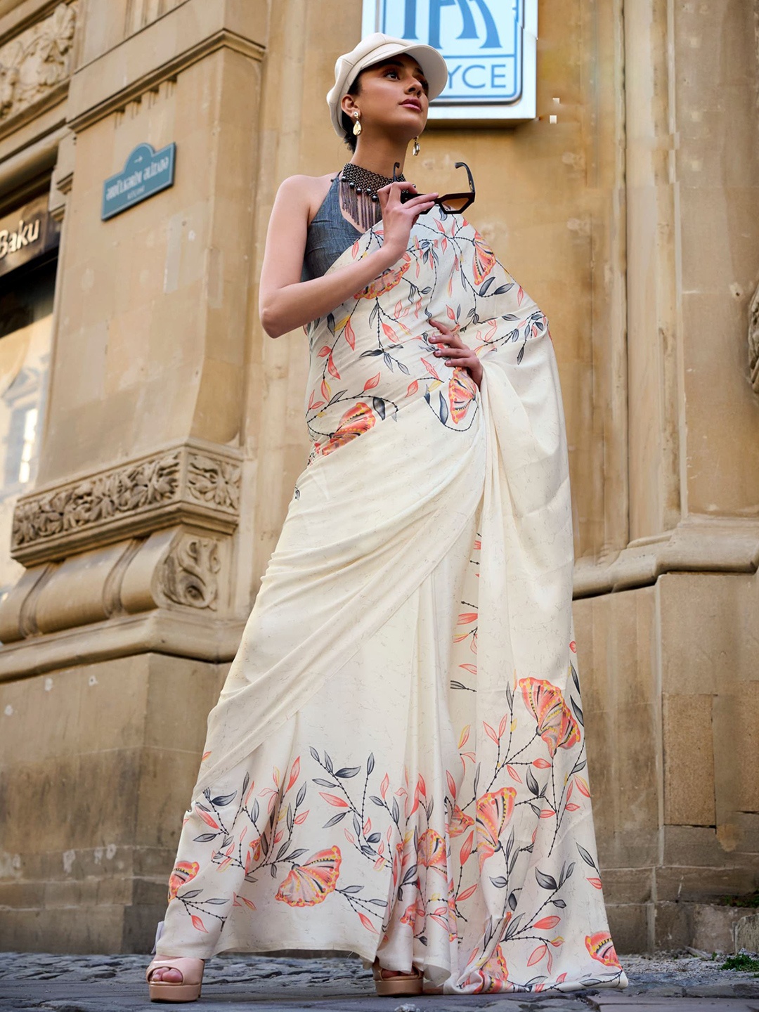 

Stylum Floral Printed Saree With Blouse Piece, Cream