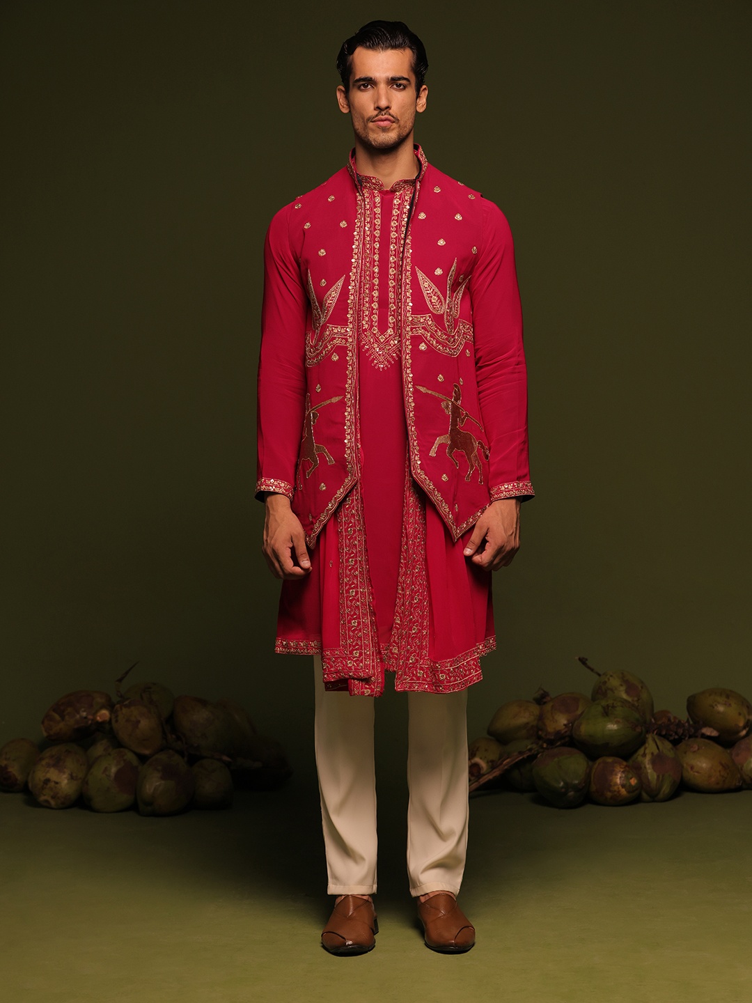 

KALPRAAG Floral Embroidered Mandarin Collar Sequinned Jacket Kurta With Trousers & Dupatta, Red
