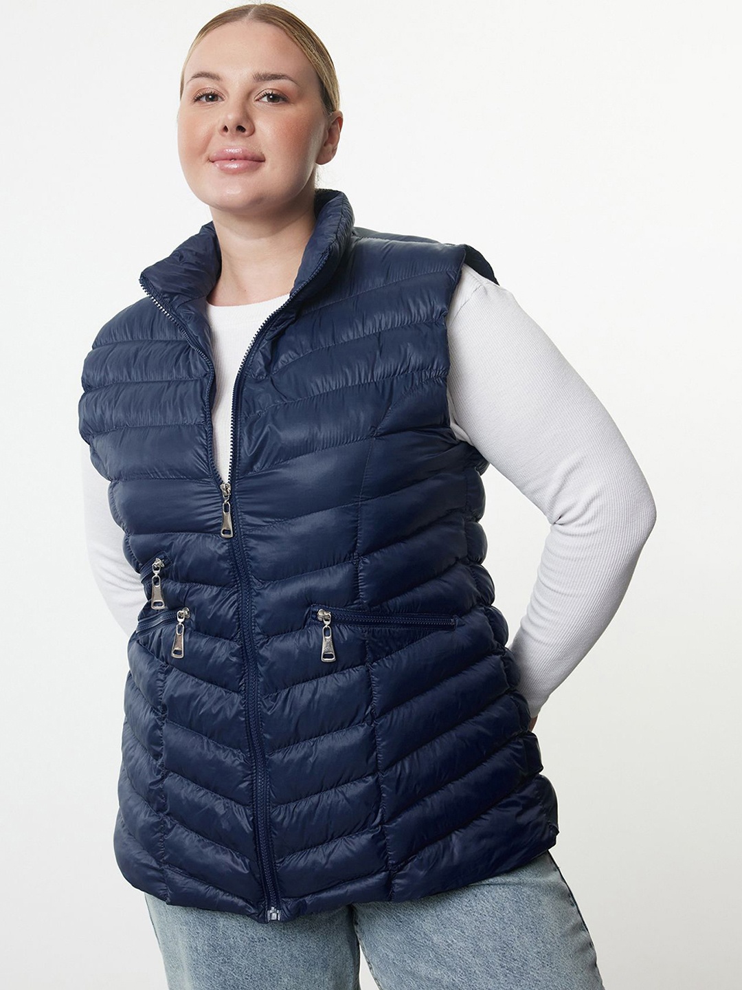 

Trendyol Women Striped Puffer Jacket, Na
