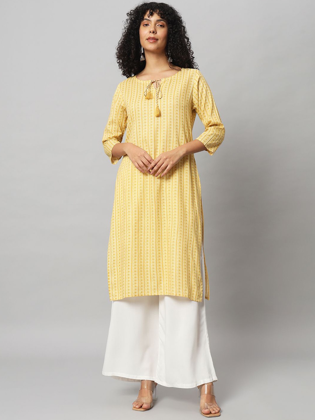 

Sa Rasa Women Floral Printed Thread Work Kurta, Yellow