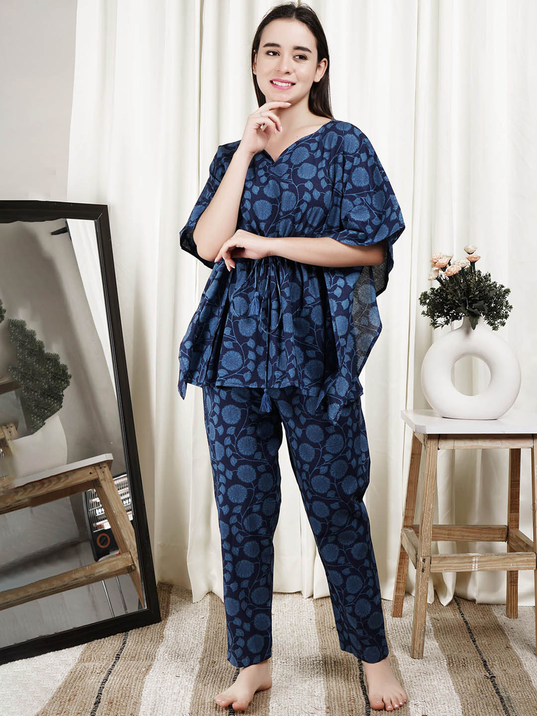 

ALLEN WEAVE Women Printed Night suit, Navy blue