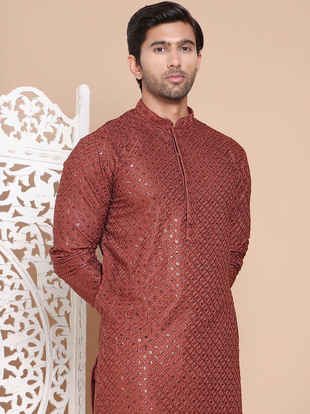 

Jompers Men Embroidered Regular Sequinned Kurta with Pyjamas, Brown