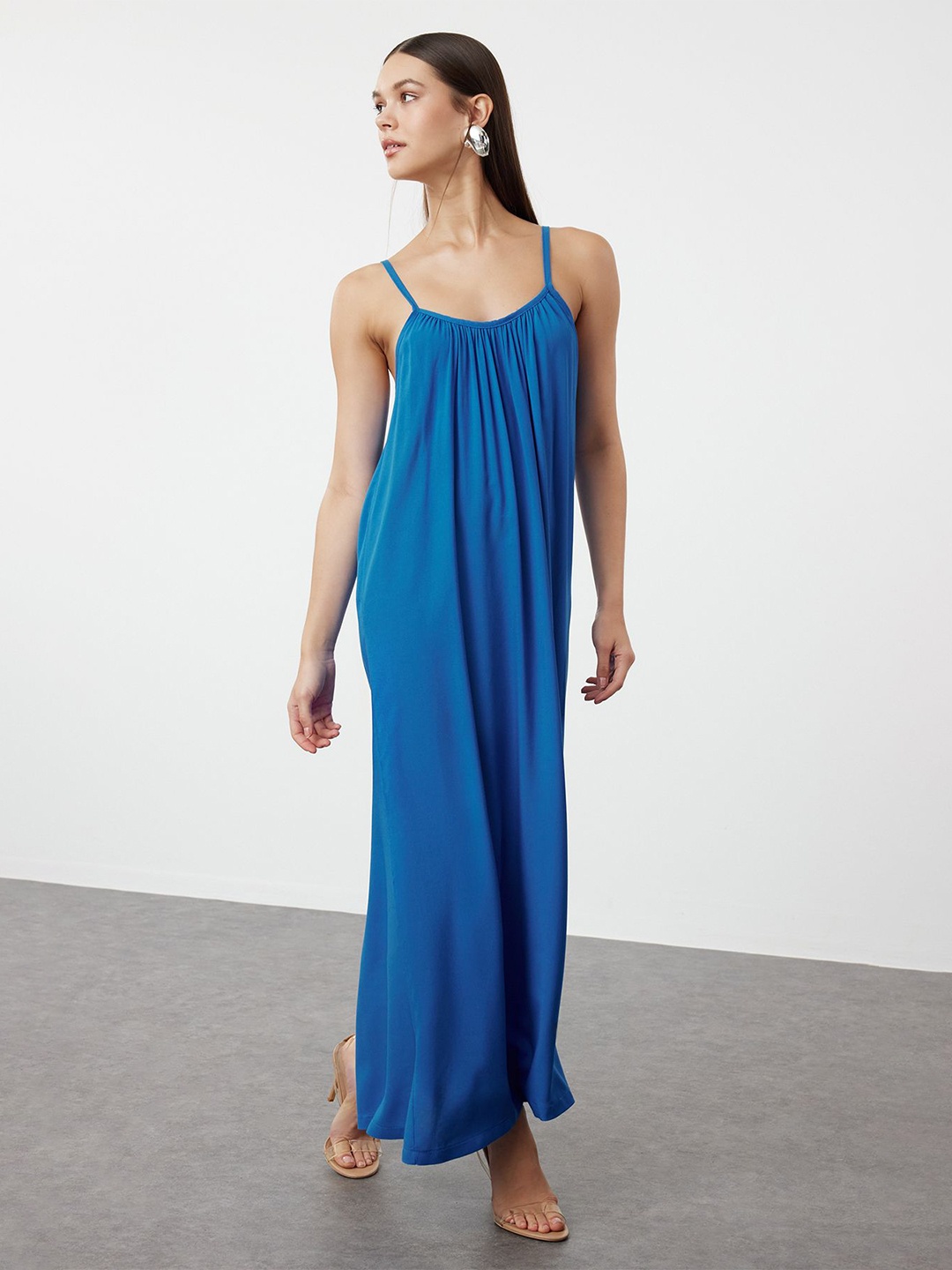 

Trendyol Maxi Dress, Na