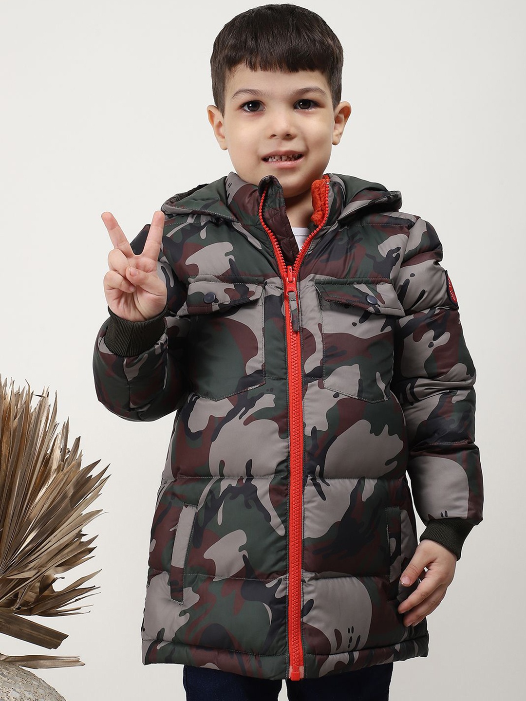 

HOUSE OF VEDAS Boys Camouflage Lightweight Puffer Jacket, Multi