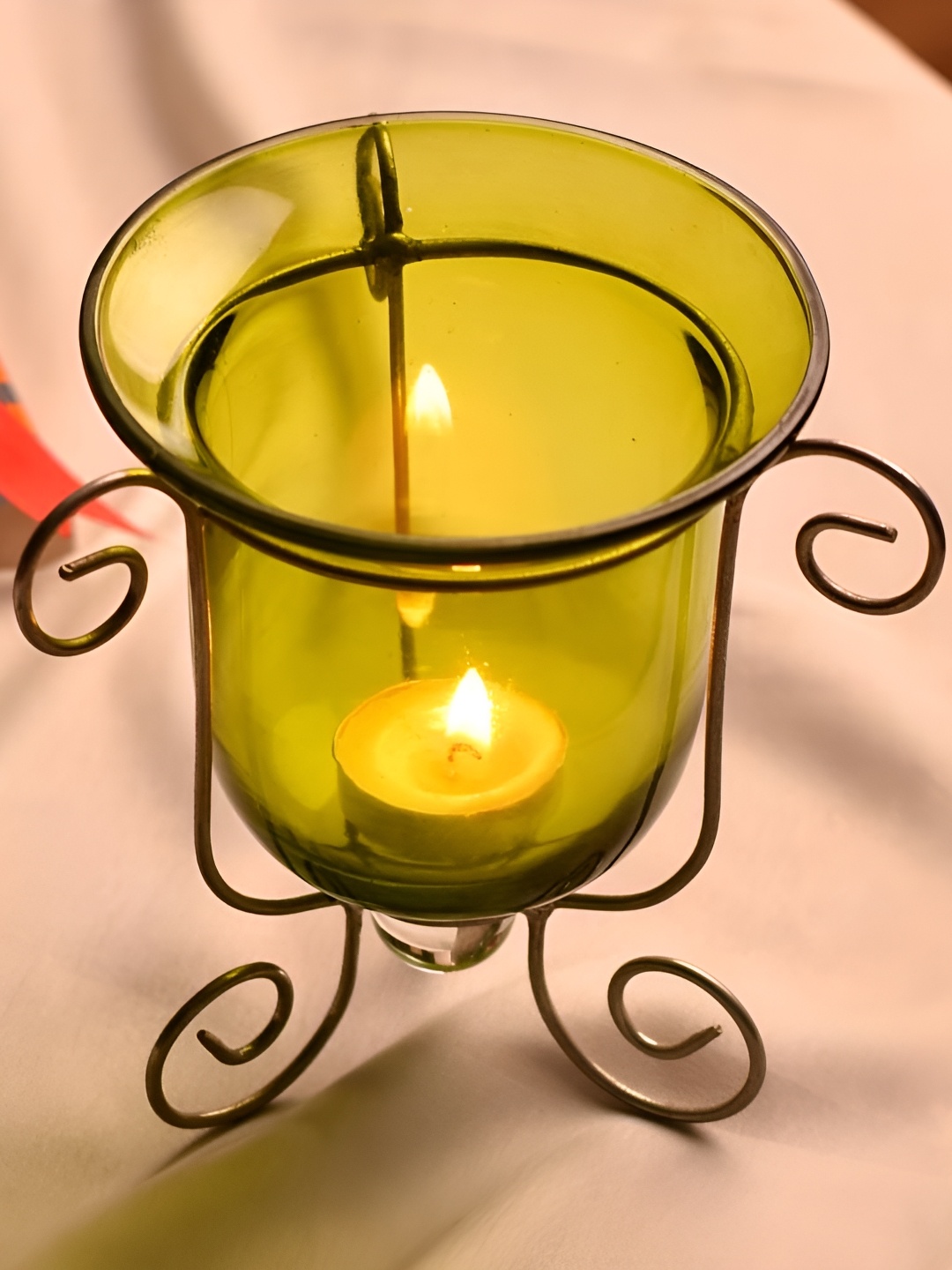 

Indianshelf Yellow & Black Glass Metal Candle Holder