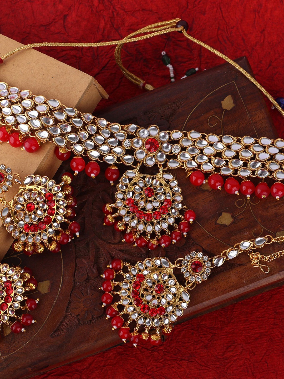 

ANIKAS CREATION Gold-Plated Stone-Studded & Beaded Jewellery Set
