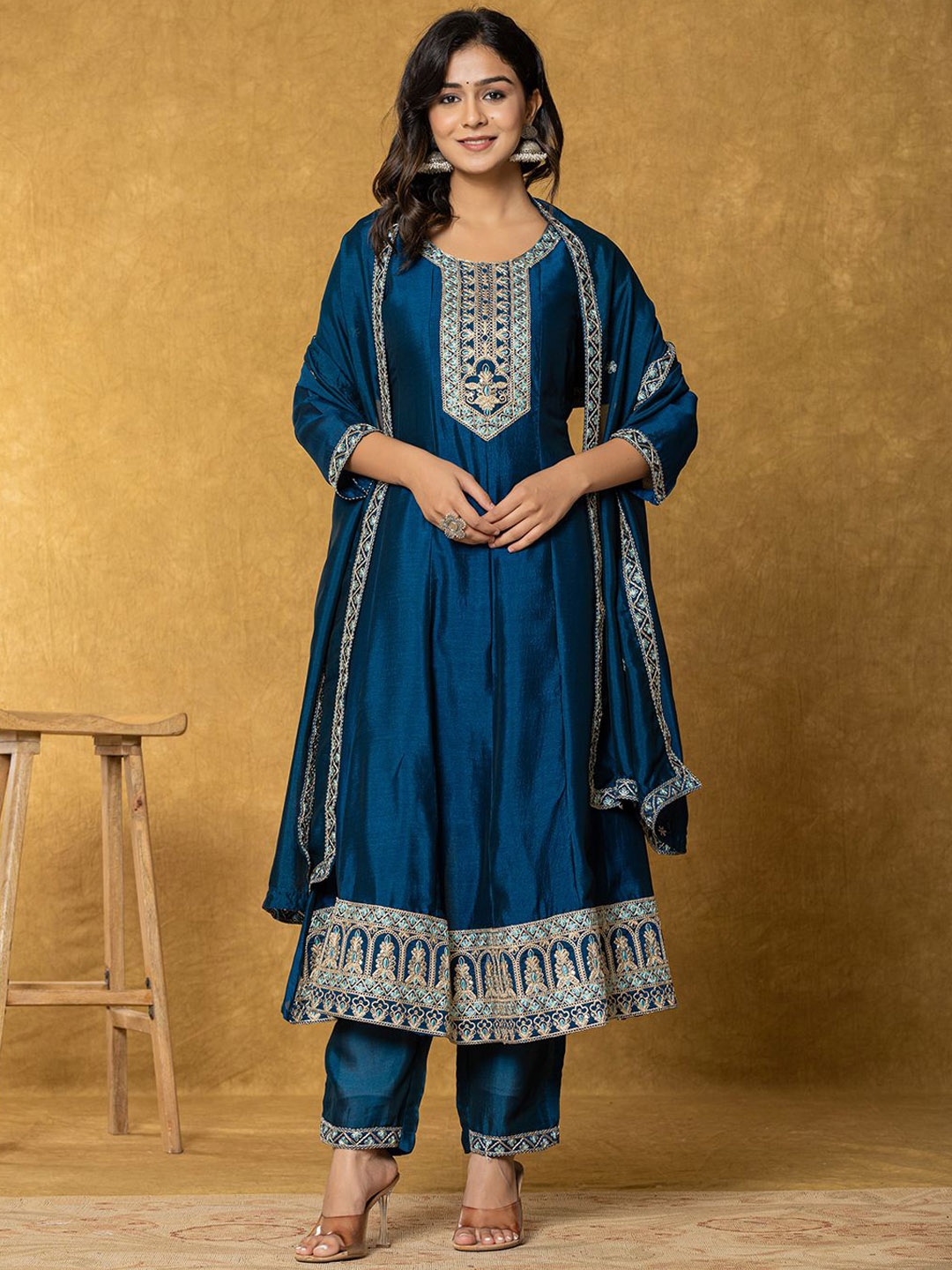 

Yufta Ethnic Motifs Embroidered Thread Work Anarkali Kurta with Trousers & Dupatta, Navy blue