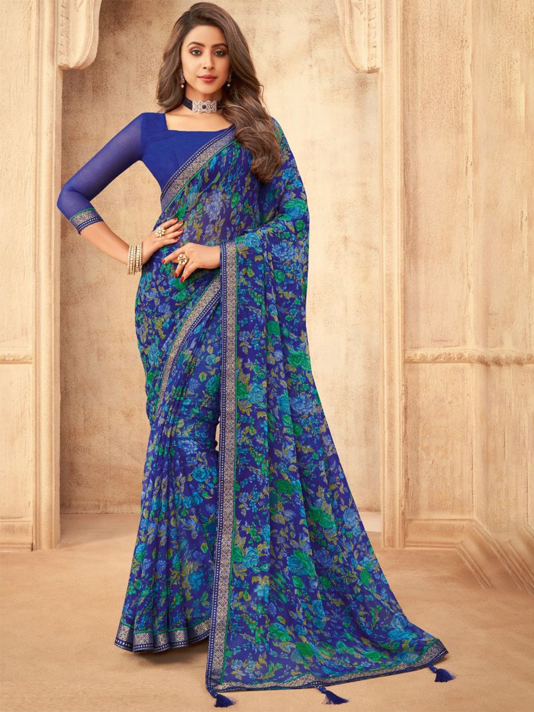 

Reboot Fashions Floral Pure Chiffon Saree, Blue