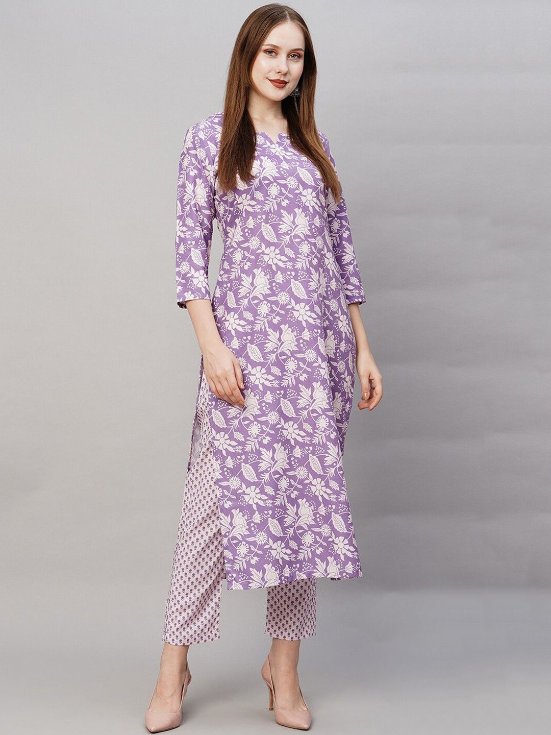 

GoSriKi Women Floral Printed Regular Kurta with Trousers & With Dupatta, Purple