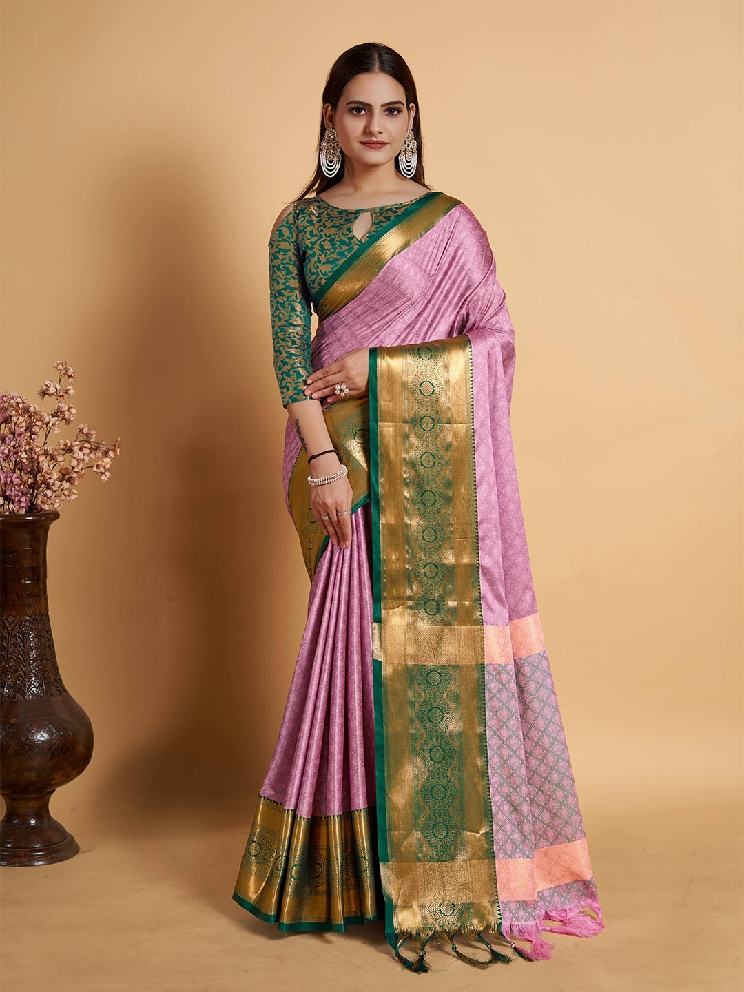 

Kriyansh Woven Design Banarasi Saree With Zari Border, Pink