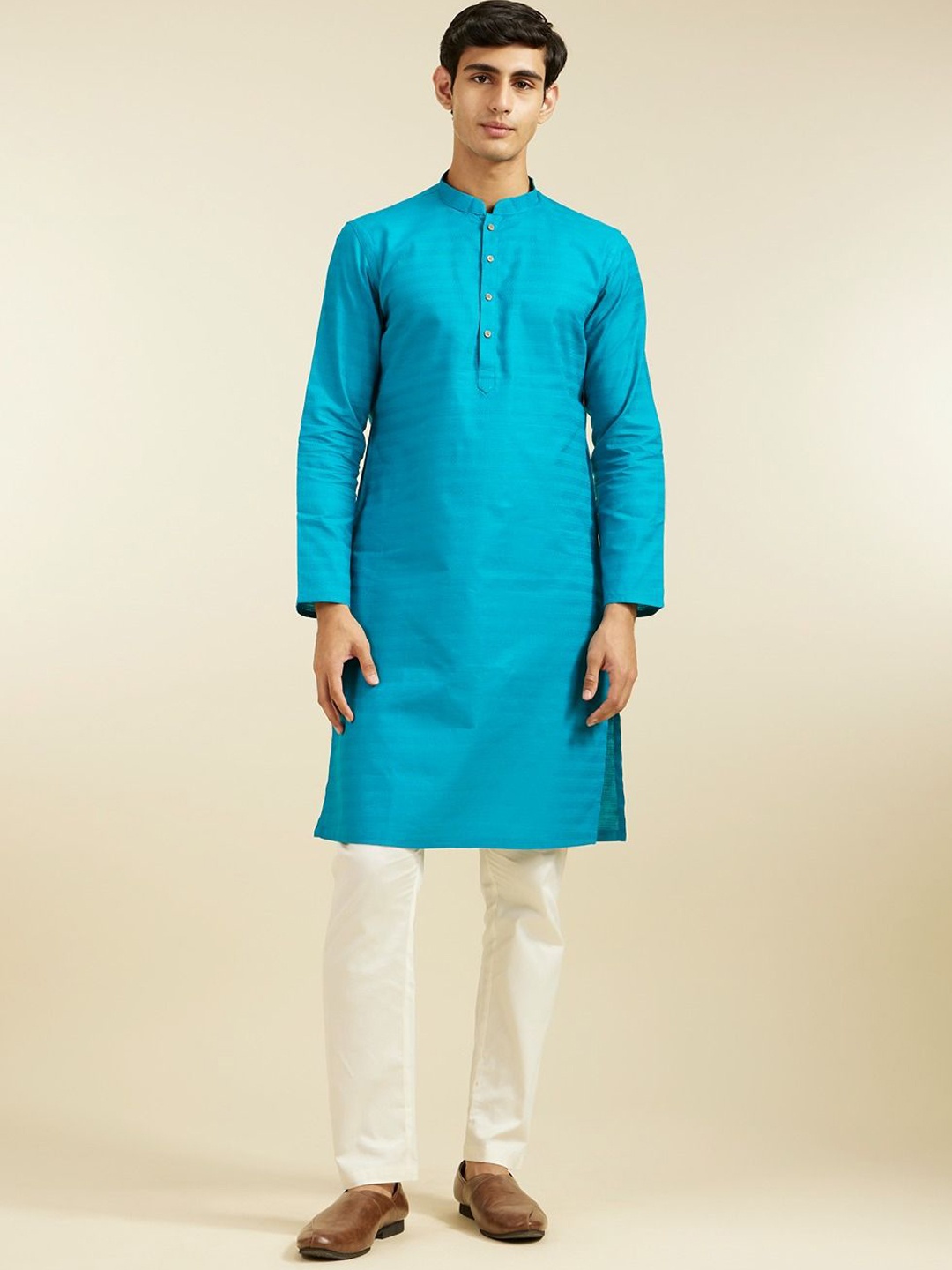 

Diwas by Manyavar Geometric Woven Design Mandarin Collar Pure Cotton Straight Kurta, Blue