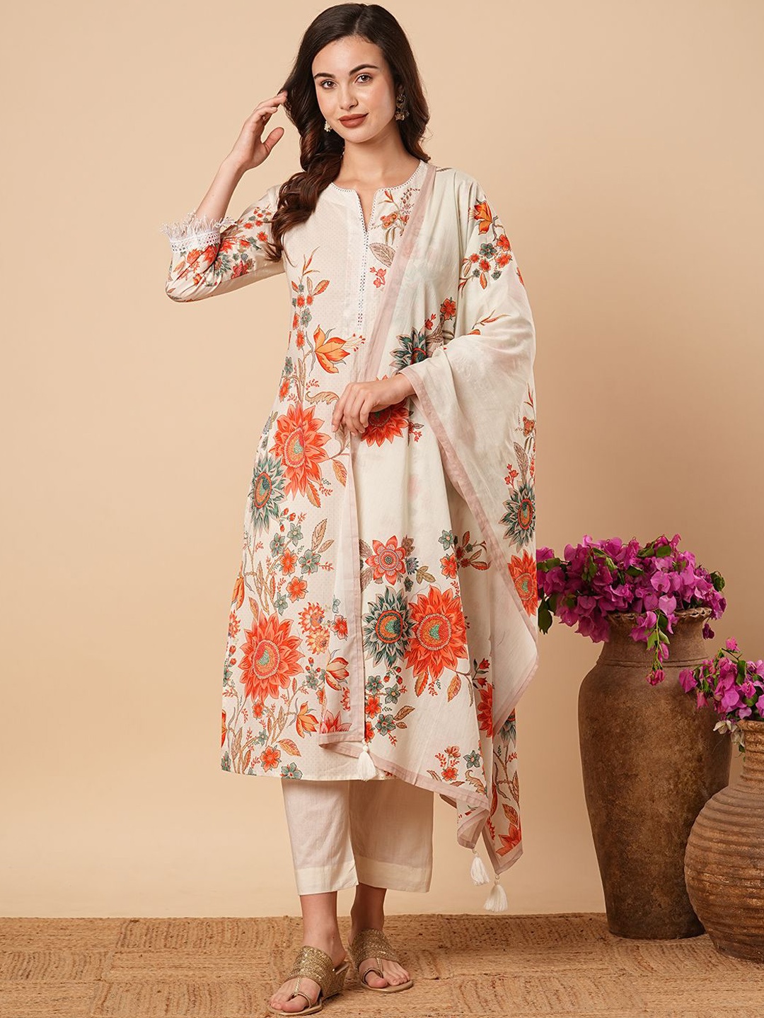 

FASHOR Women Floral Printed Regular Pure Cotton Kurta with Trousers & With Dupatta, Cream