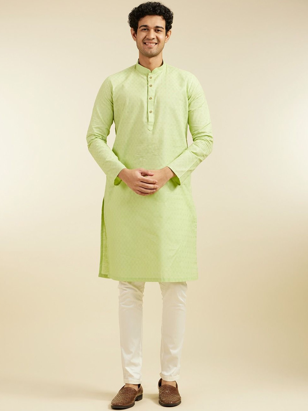 

Diwas by Manyavar Geometric Woven Design Mandarin Collar Pure Cotton Straight Kurta, Green