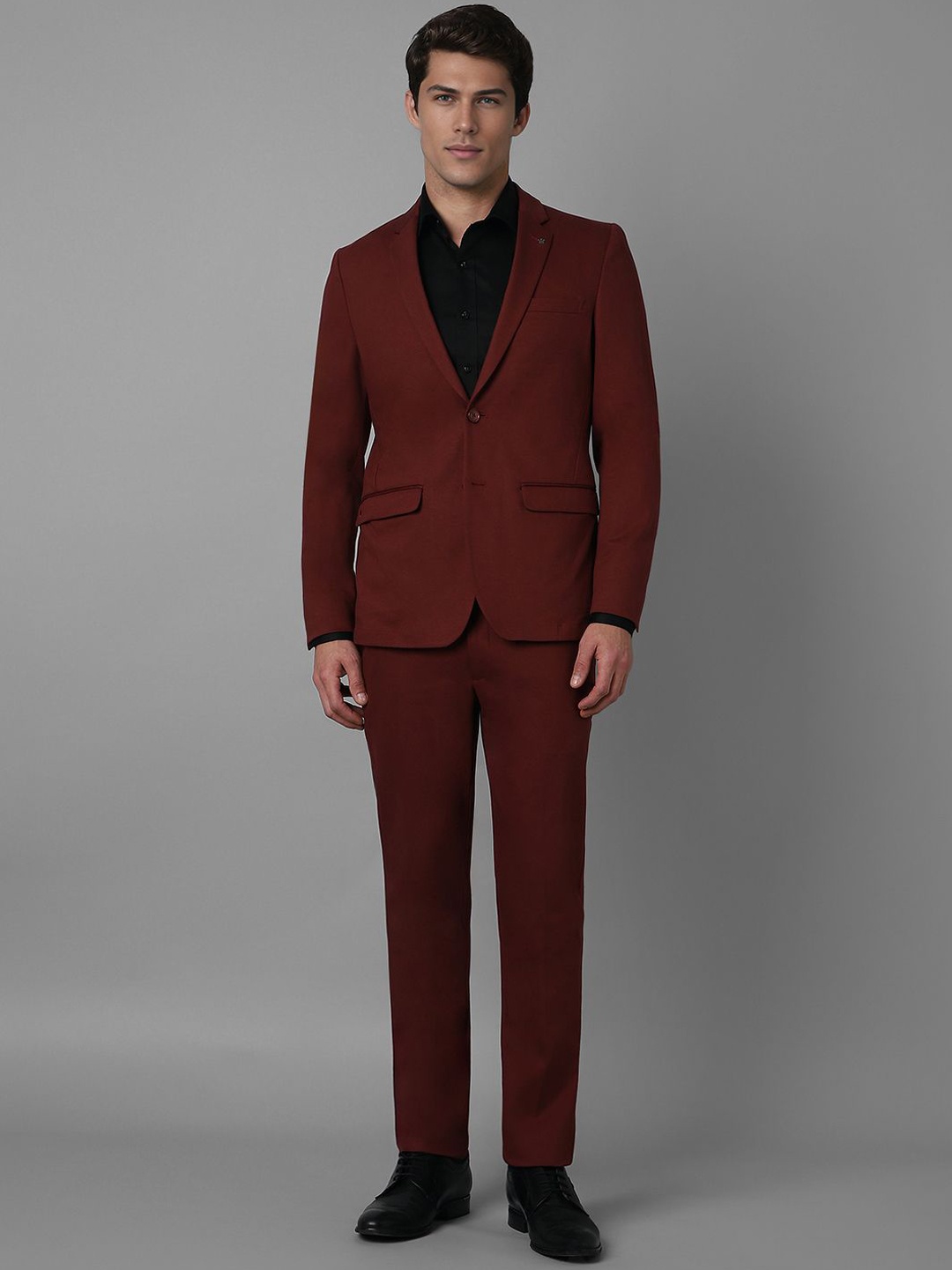 

Louis Philippe Notched Collar Single-Breasted Two-Piece Suit, Maroon