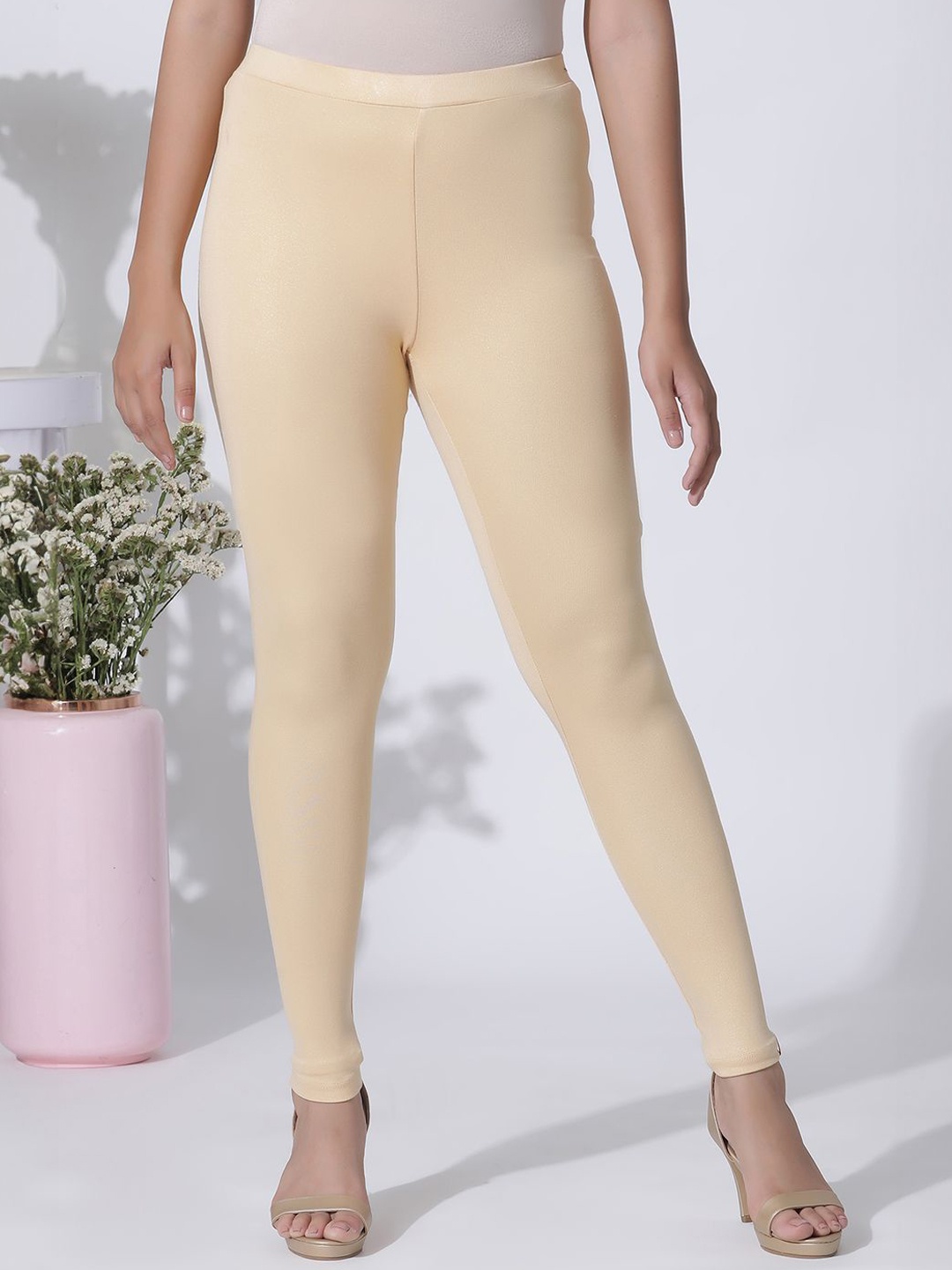 

W Knitted Mid Rise Ankle-Length Leggings, Peach