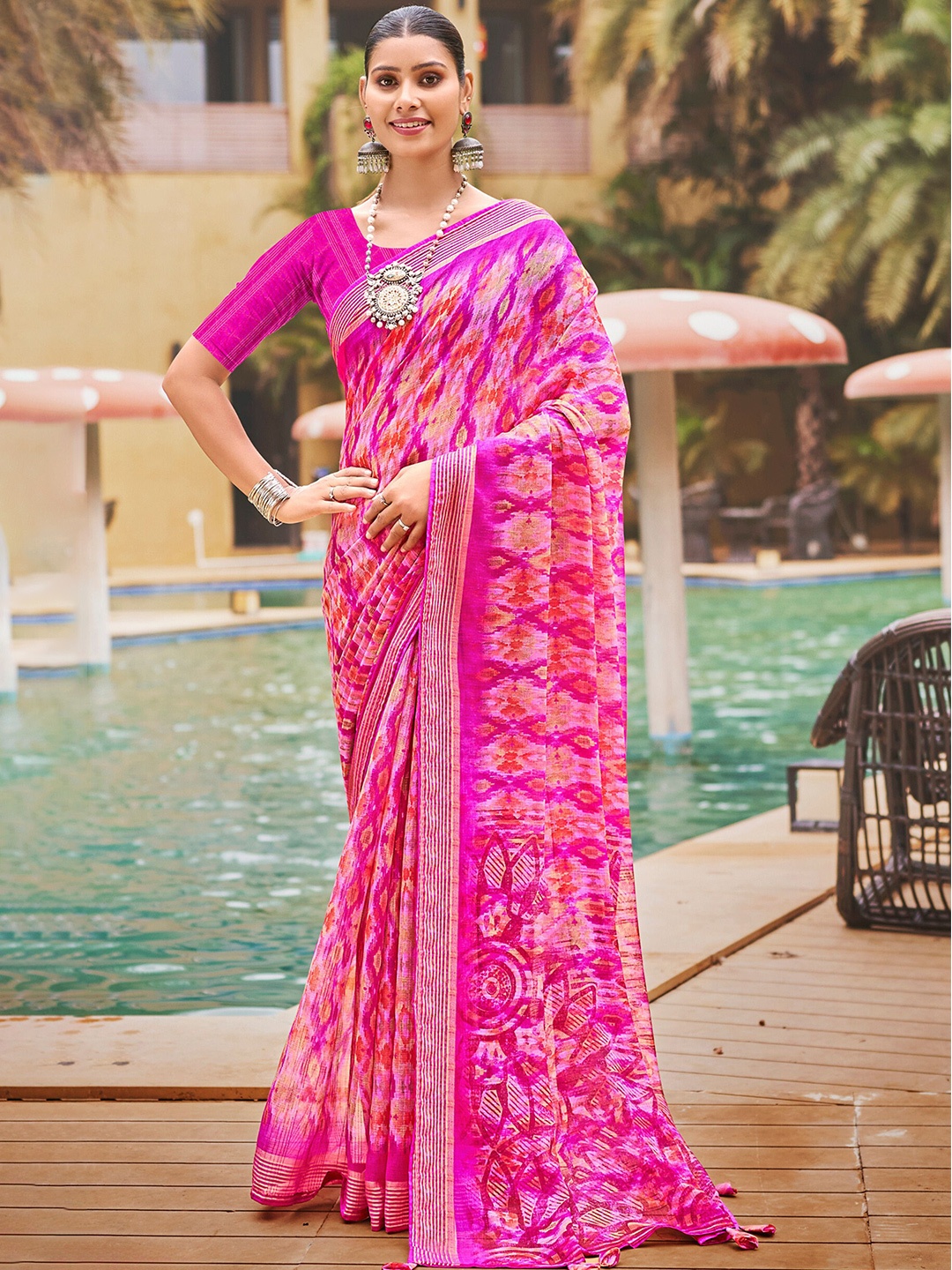 

VIRICA Zari Poly Chiffon Saree, Magenta