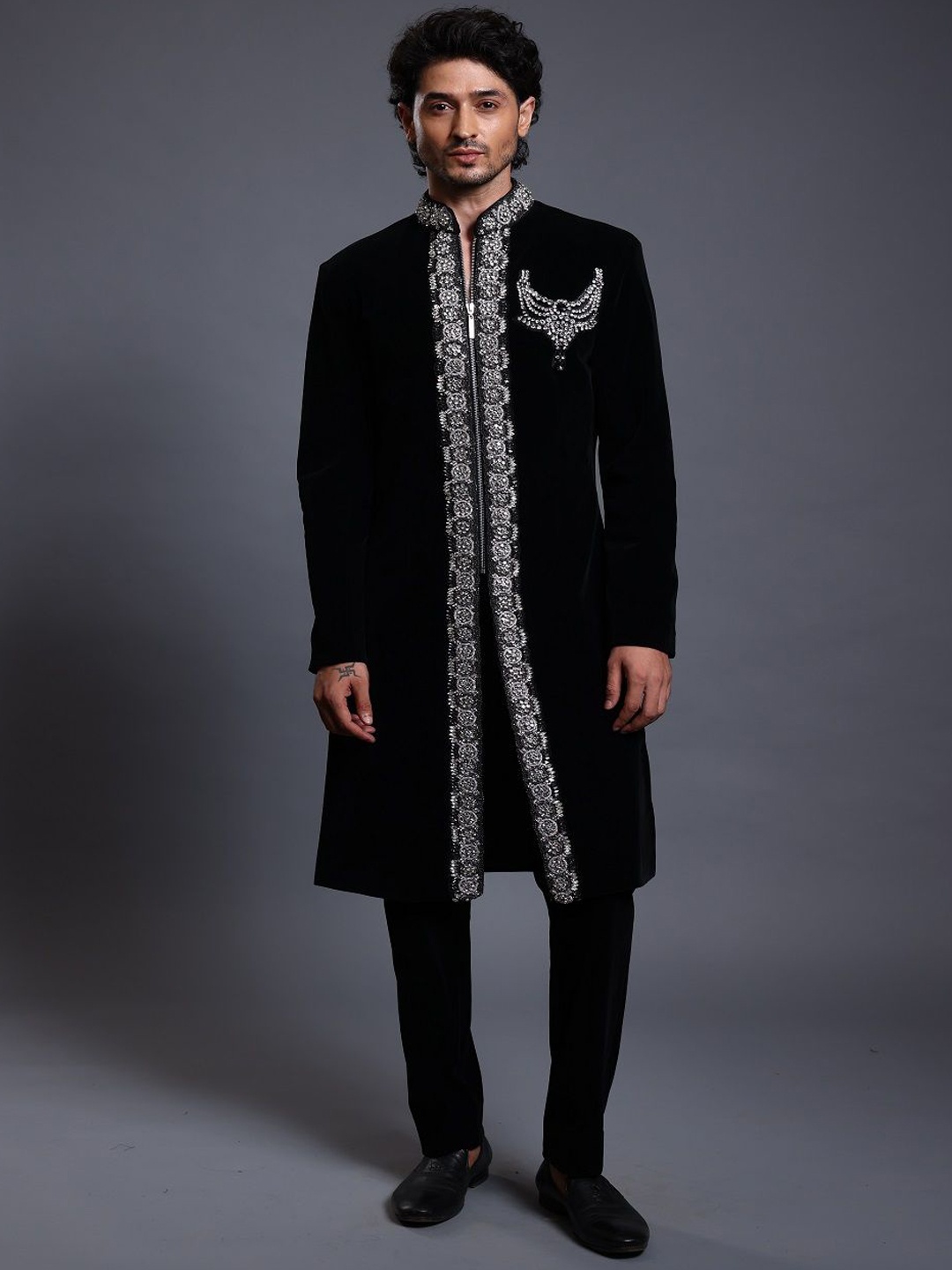 

Siddartha Tytler Embellished Sherwani Set, Black