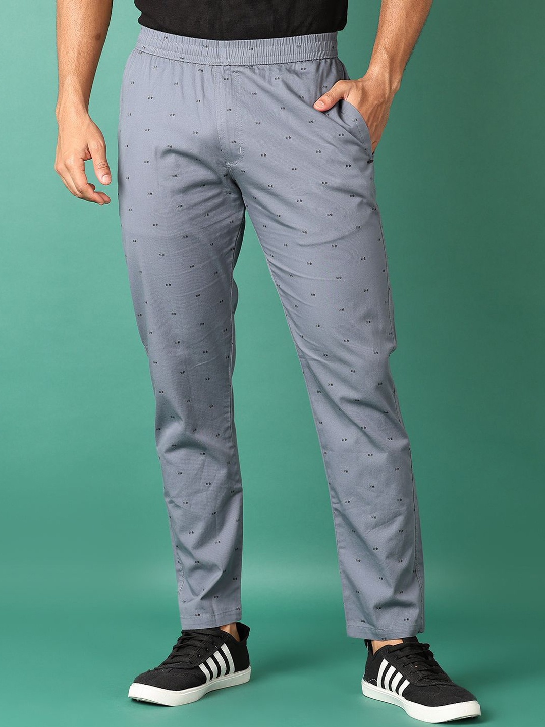 

V-Mart Men V-Mart Blue Printed Regular Fit Trousers