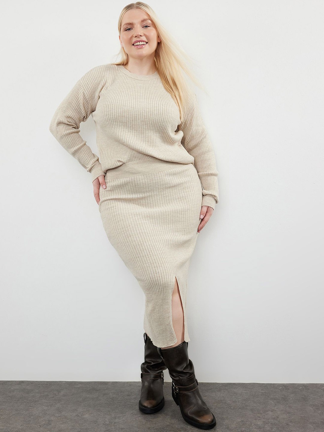 

Trendyol Top With Skirt Co-Ords, Beige