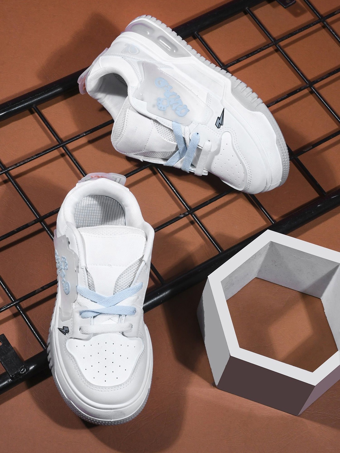 

THE WHITE POLE Women Sneakers