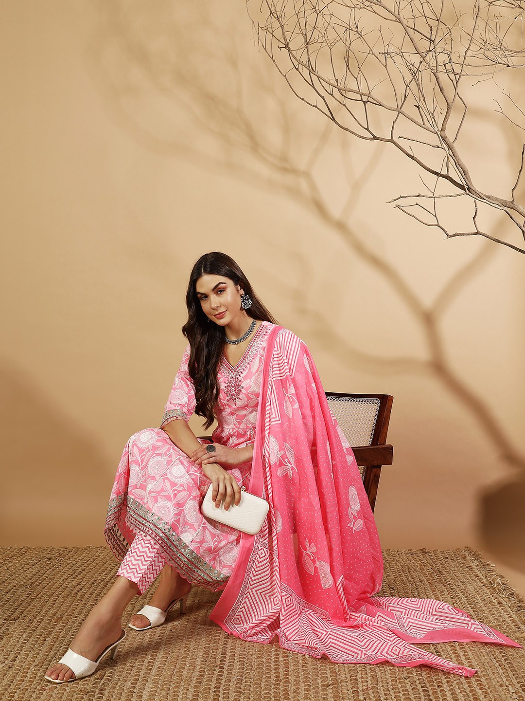 

IkDaiya Floral Printed Mirror Work V-Neck Pure Cotton Anarkali Kurta & Trouser & & Dupatta, Pink